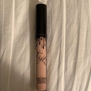 Kylie Jenner matte liquid lipstick